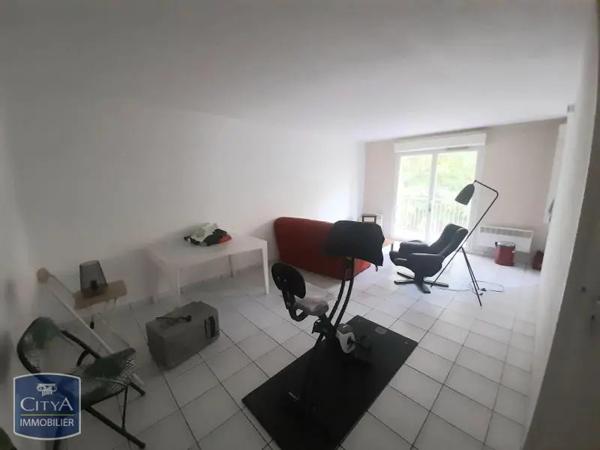 Appartement à louer 2 pièces 46.69m² Limoges (87000)