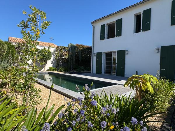 Maison La Flotte 4 pièce(s) 131 m2