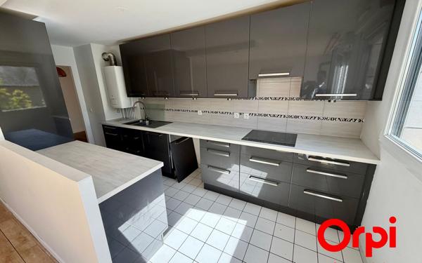Appartement à vendre    4 pièces •  Montigny-le-Bretonneux