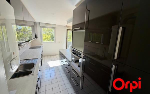 Appartement à vendre    4 pièces •  Montigny-le-Bretonneux