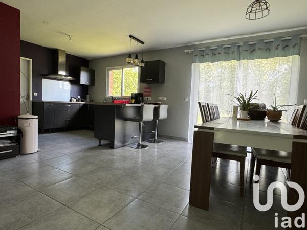 Maison 5 pièces de 116 m² à Hourtin (33990)