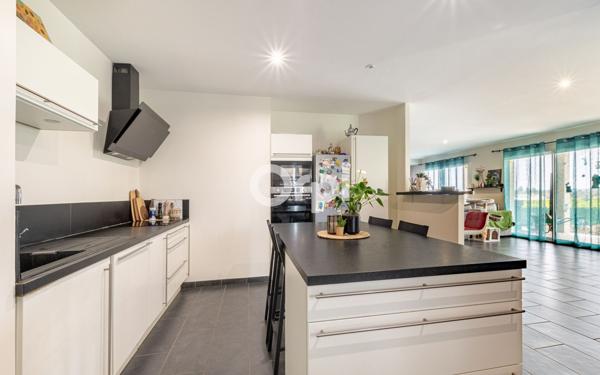 Maison à vendre    6 pièces • 200 m2 Couzeix