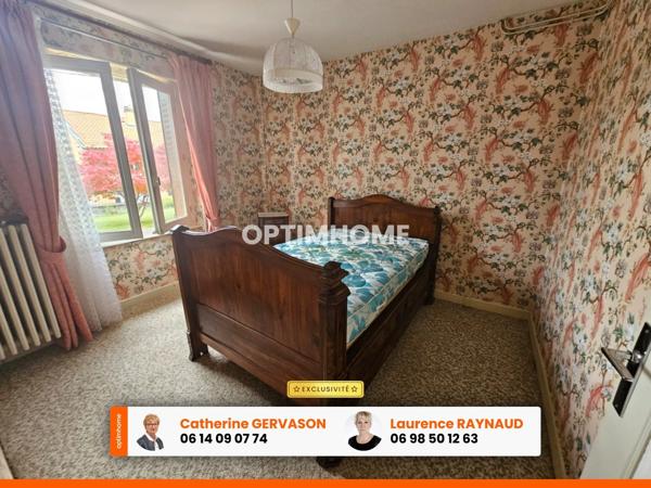 Maison à vendre 4 chambres- 2 garages- terrain 767 m2- LA ROCHE BLANCHE (63670)
