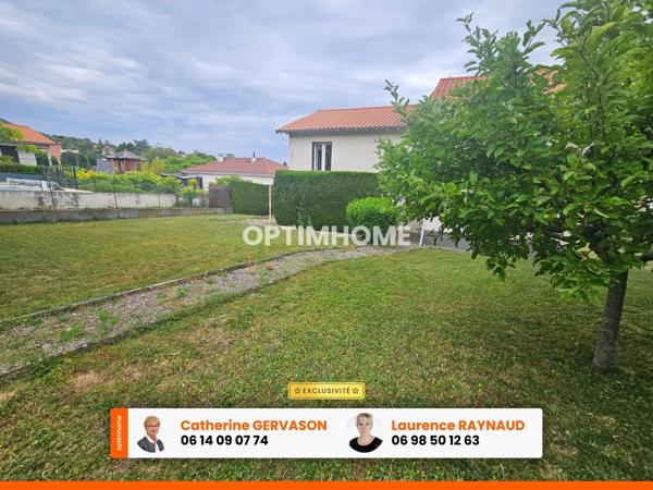Maison à vendre 4 chambres- 2 garages- terrain 767 m2- LA ROCHE BLANCHE (63670)