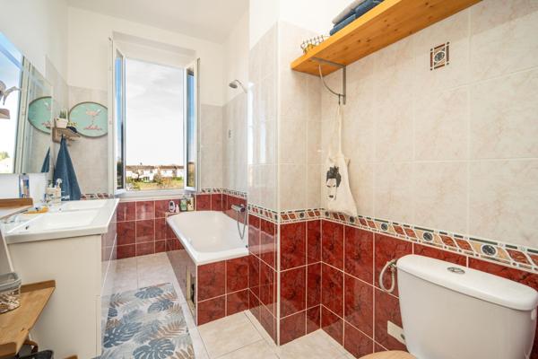 Maison 30’s rénovée, jardin en ville