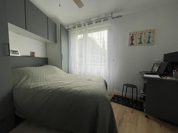Appartement
         4 pièces
        - 70 m² 269 000 € *