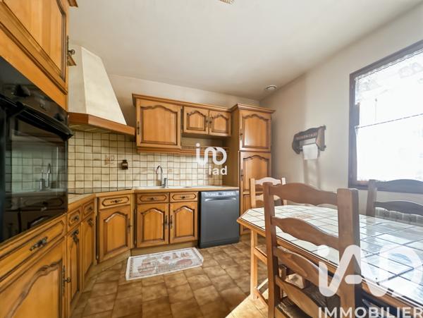 Maison à vendre 6 pièces 157 m² Villeneuve-sur-Yonne