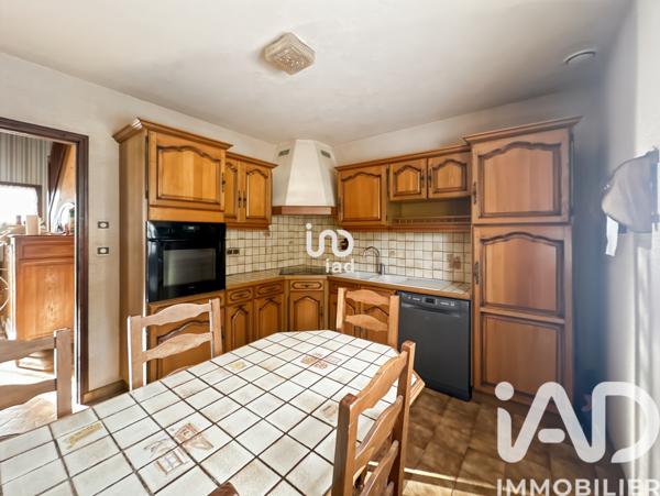 Maison à vendre 6 pièces 157 m² Villeneuve-sur-Yonne