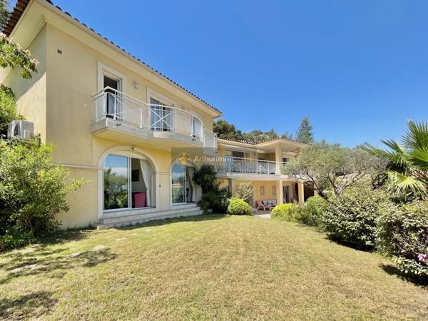 Vente Maison 7 pièces 215 m2 à Les Issambres