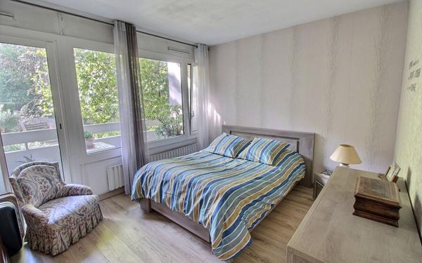 Appartement à vendre    3 pièces • 62 m2 Marseille 11