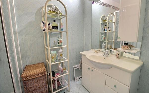 Appartement à vendre    3 pièces • 62 m2 Marseille 11