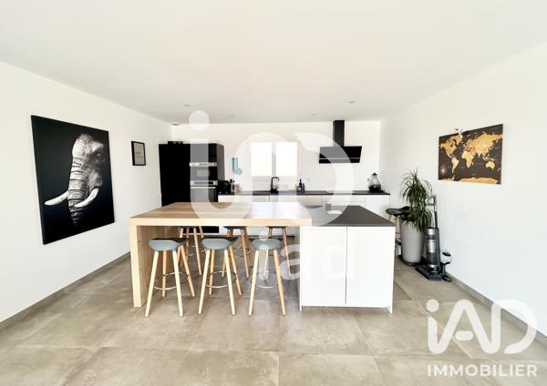 Maison à vendre 5 pièces 118 m² Nîmes