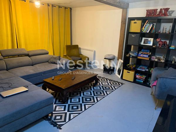 Maison de ville à vendre à Bressuire - 8 pièces, 5 chambres de 163m² habitable