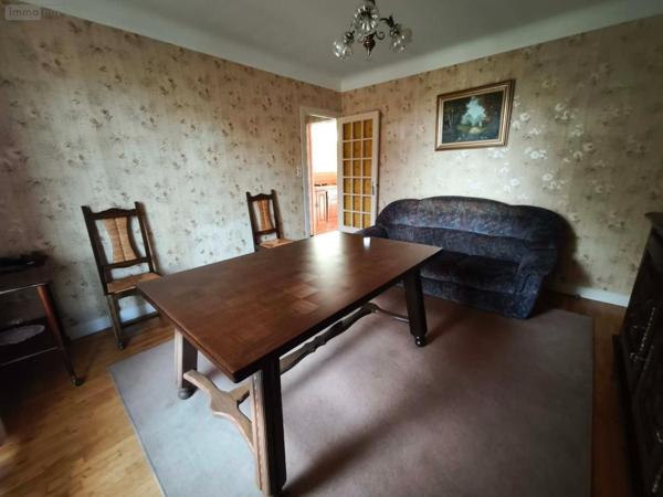 Maison à vendre à Saint-Étienne-de-Maurs dans le Cantal (15600), ref : 059-2060