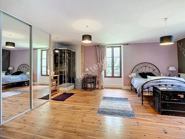 Maison de charme à vendre à Nérac - Un havre de verdure sur 37 000 m²