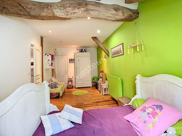 Maison de charme à vendre à Nérac - Un havre de verdure sur 37 000 m²