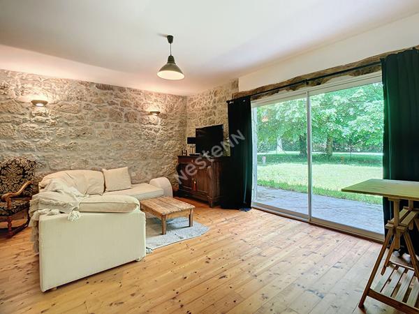 Maison de charme à vendre à Nérac - Un havre de verdure sur 37 000 m²