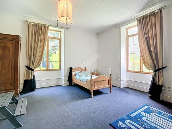 Maison de charme à vendre à Nérac - Un havre de verdure sur 37 000 m²