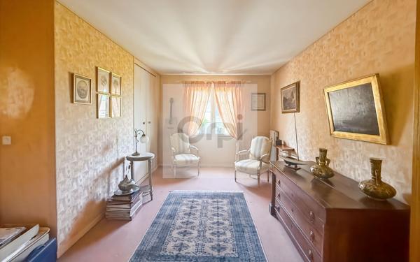 Maison à vendre    7 pièces •  Argenteuil