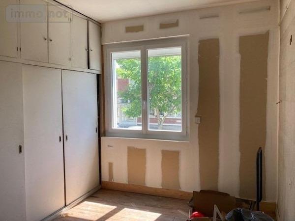 Local commercial à vendre à Grand-Couronne en Seine-Maritime (76530), ref : 76026-1085498