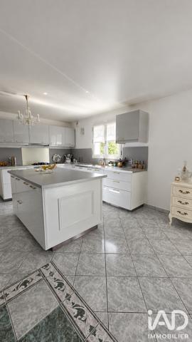Maison (prestige) à vendre 5 pièces 140 m² Saint-Pierre-en-Faucigny
