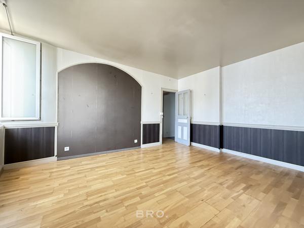 APPARTEMENT « LA TROPÉZIENNE » 78 M² SOUS LES TOITS DE SAINT-PATERN