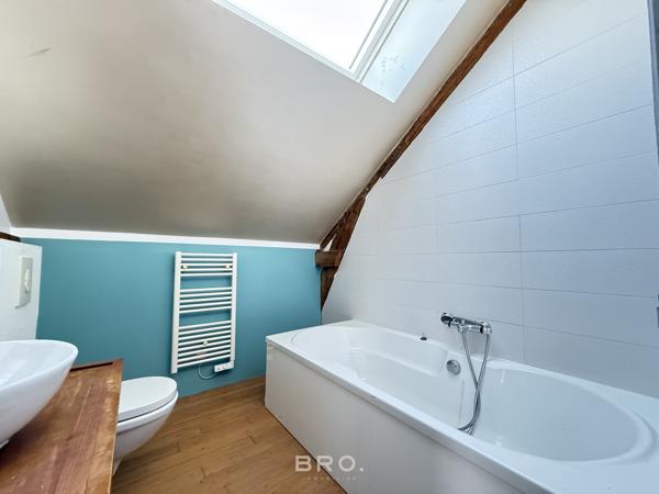 APPARTEMENT « LA TROPÉZIENNE » 78 M² SOUS LES TOITS DE SAINT-PATERN