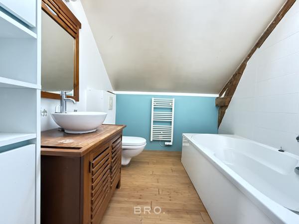 APPARTEMENT « LA TROPÉZIENNE » 78 M² SOUS LES TOITS DE SAINT-PATERN
