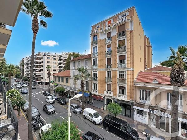 Appartement F2 à vendre  2 pièces - 58 m 2   JUAN LES PINS  - 06