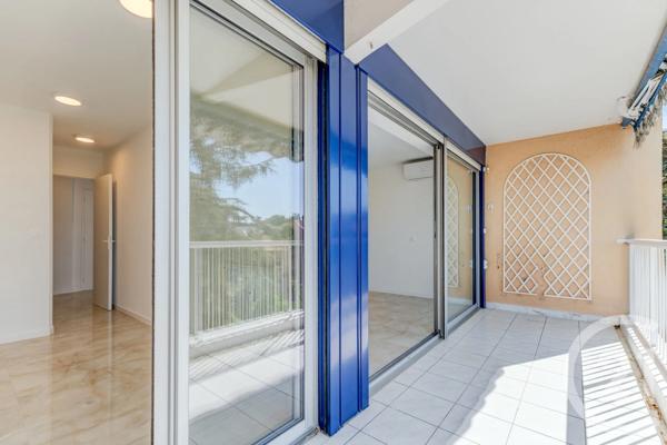 Appartement F3 à vendre  3 pièces - 54,28 m 2   NICE  - 06