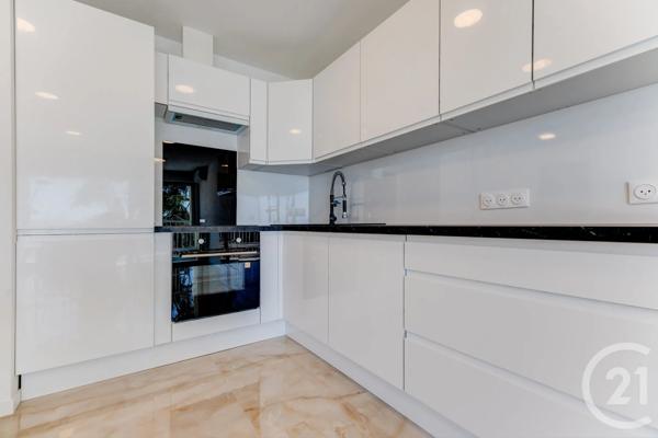 Appartement F3 à vendre  3 pièces - 54,28 m 2   NICE  - 06