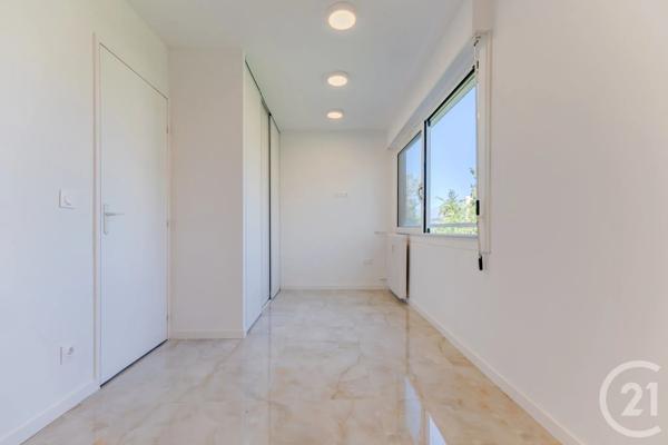 Appartement F3 à vendre  3 pièces - 54,28 m 2   NICE  - 06