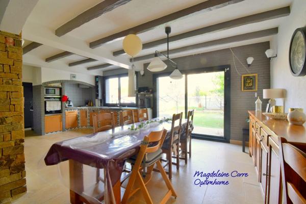 Maison familiale récente 160m² + sous-sol complet – jardin – 6 chambres – DPE B – Métro Ligne 14