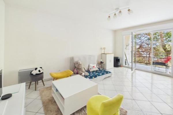 Vente - Appartement 3 pièces 67 m 2 SAINT HERBLAIN (44800)