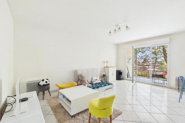 Vente - Appartement 3 pièces 67 m 2 SAINT HERBLAIN (44800)