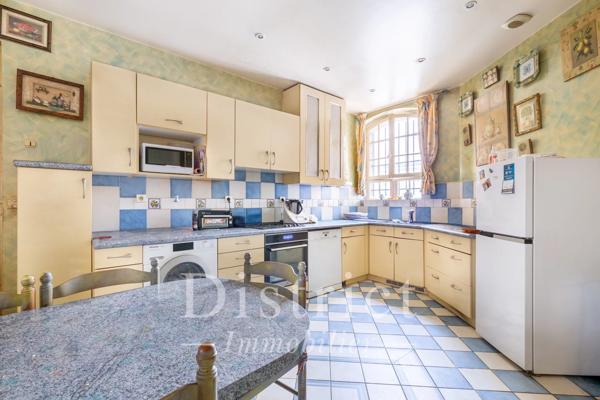 # Appartement – 246m² – Paris 16ème