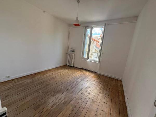 Clermont-Ferrand, Appartement de 66 m 2 de 560 € CC