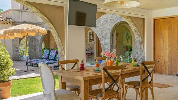 Immeuble à vendre |  La Gaude |  7 pièces