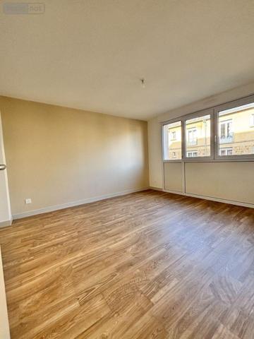 Appartement à louer à Fougères en Ille-et-Vilaine (35300), ref : 1352