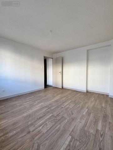 Appartement à louer à Fougères en Ille-et-Vilaine (35300), ref : 1352