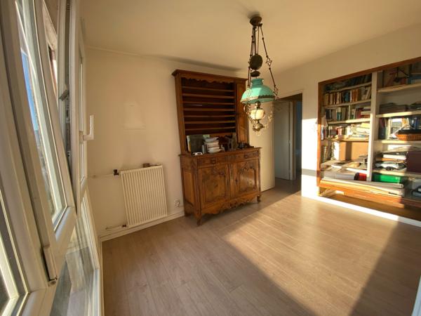 Marseille (13012) ST JULIEN: APPARTEMENT T3/4 80m2