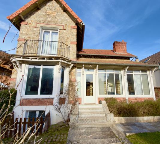 Maison familiale Plaisir