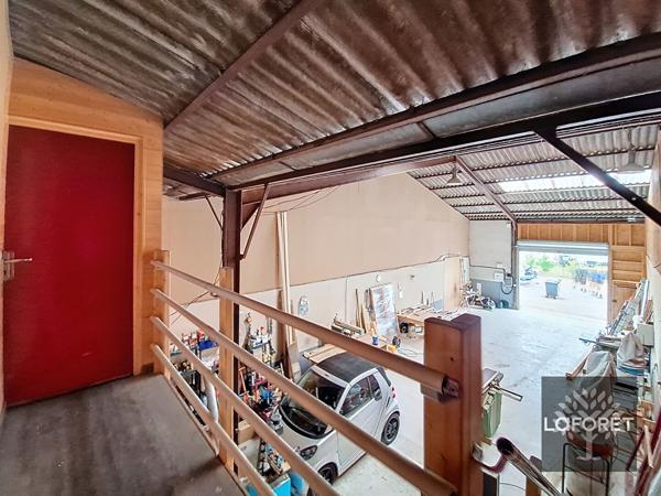 Location local commercial près de BOULLEVILLE - 164 m² - 1 180 €/mois