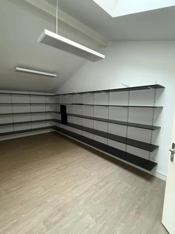 Location                                                      Local commercial
                        
                     3 pièces                      68 m2                     à Biscarrosse