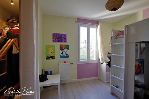 Maison récente 4 chambres, grand jardin sans vis-à-vis