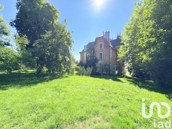 Maison à vendre 9 pièces 271 m² Mauriac