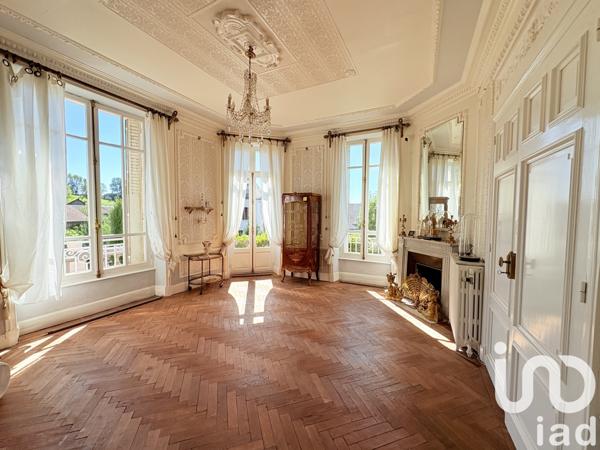 Maison à vendre 9 pièces 271 m² Mauriac