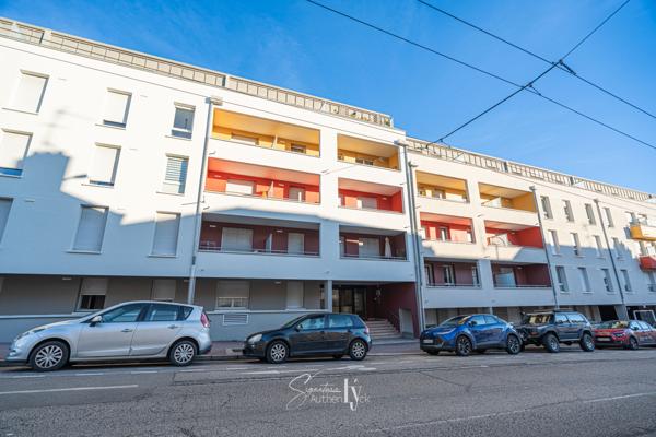 Appartement
         2 pièces
        - 42 m² Exclusivité 80 300 €*