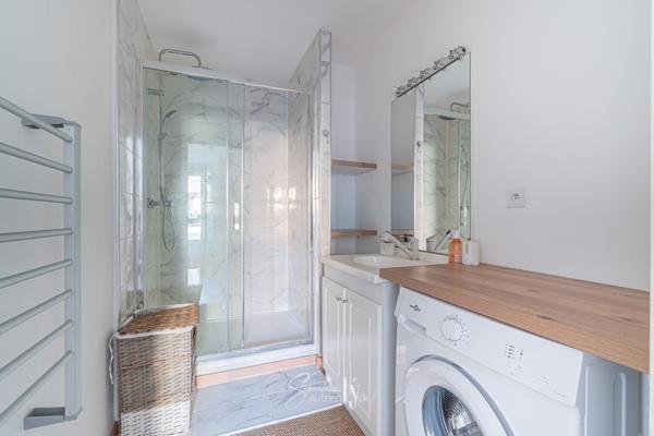 Appartement
         2 pièces
        - 42 m² Exclusivité 80 300 €*