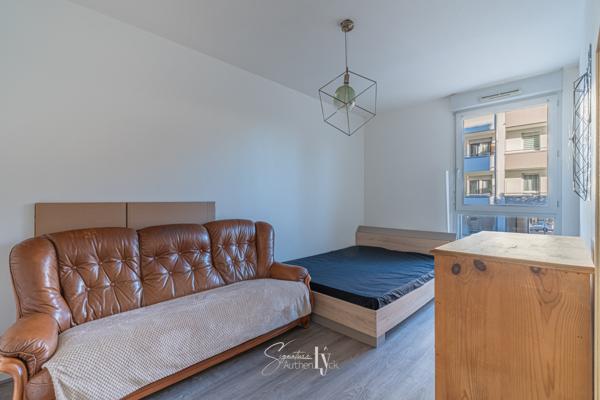 Appartement
         2 pièces
        - 42 m² Exclusivité 80 300 €*